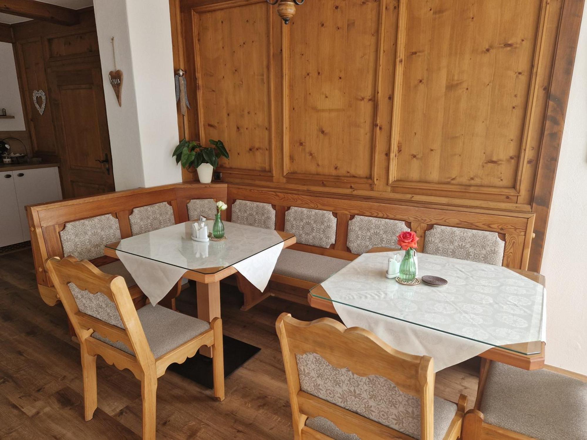 Haus Rupitsch Hotel Winklern  ภายนอก รูปภาพ