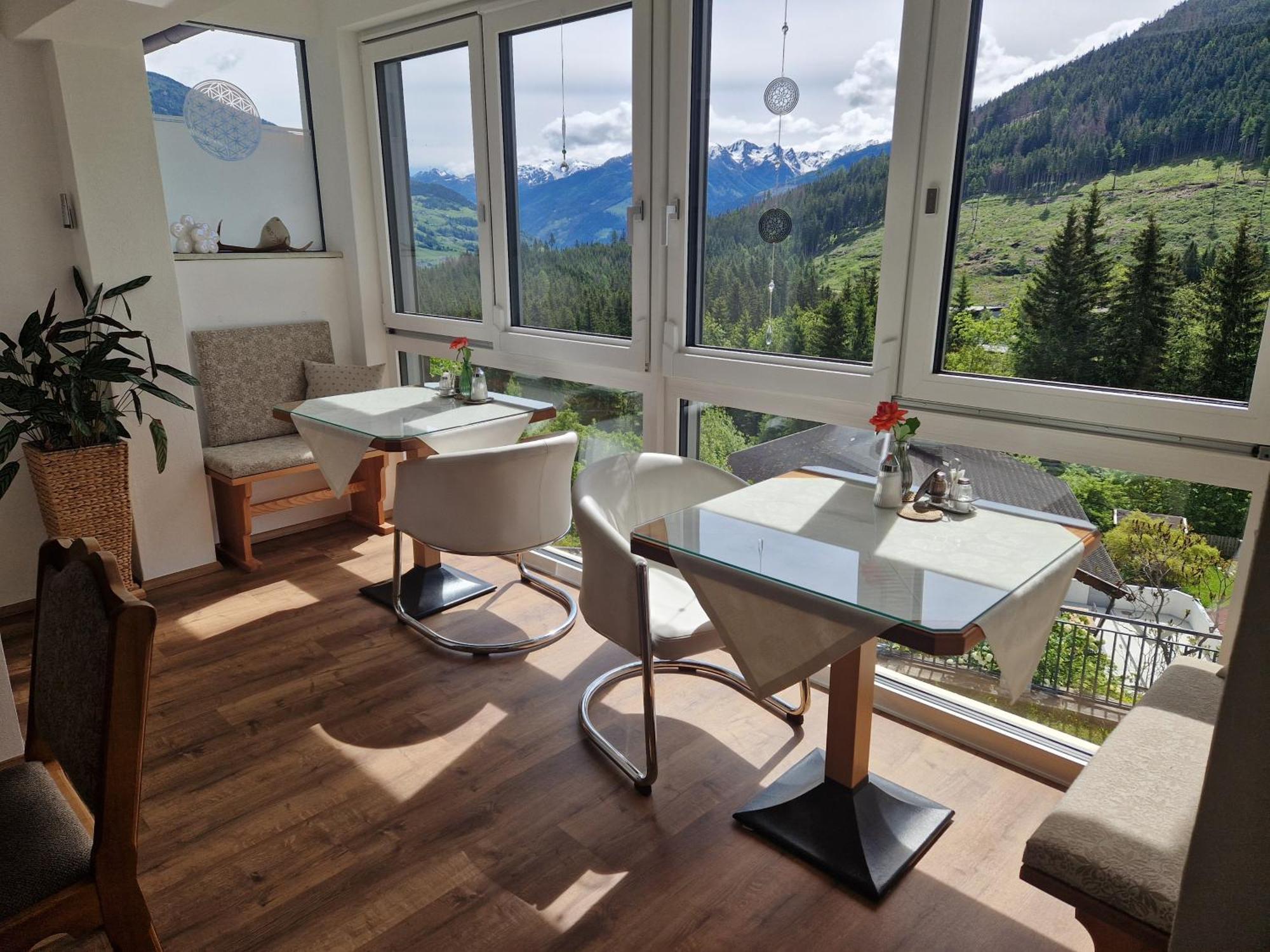Haus Rupitsch Hotel Winklern  ภายนอก รูปภาพ
